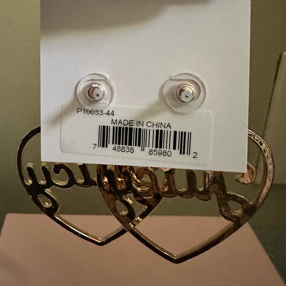 ⛔️SOLD⛔️Juicy Couture Signature Logo Heart Shaped Hoop Earrings - Picture 4 of 6